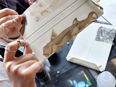 wij maken cadeauzakjes van oude boeken